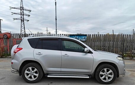 Toyota RAV4, 2010 год, 1 380 000 рублей, 2 фотография