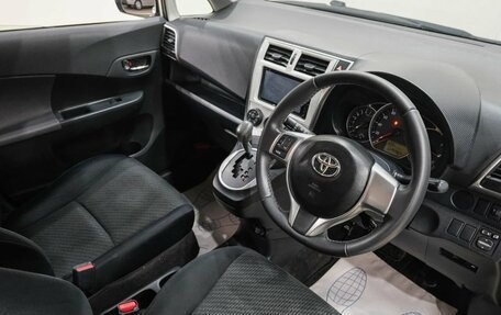 Toyota Ractis II, 2012 год, 849 000 рублей, 16 фотография