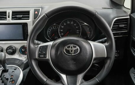 Toyota Ractis II, 2012 год, 849 000 рублей, 21 фотография
