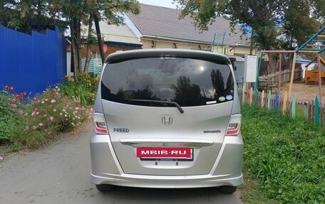 Honda Freed I, 2011 год, 1 000 000 рублей, 2 фотография