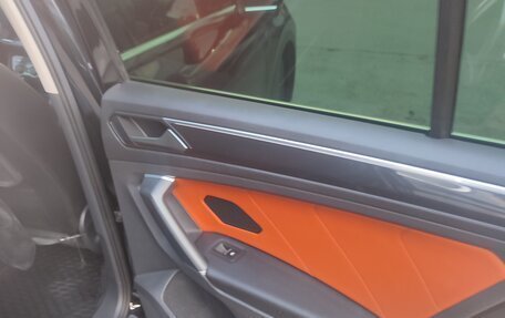 Volkswagen Tiguan II, 2017 год, 500 000 рублей, 11 фотография