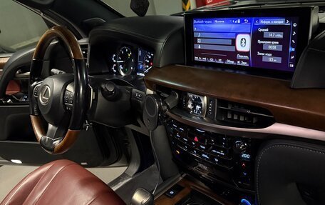 Lexus LX III, 2017 год, 6 500 000 рублей, 12 фотография