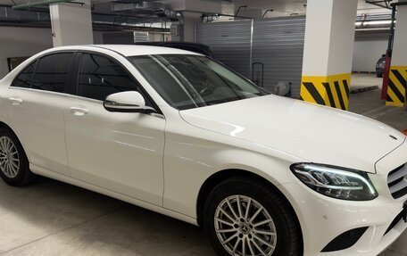 Mercedes-Benz C-Класс, 2019 год, 2 940 000 рублей, 4 фотография