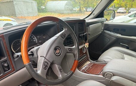 Cadillac Escalade II, 2004 год, 950 000 рублей, 7 фотография