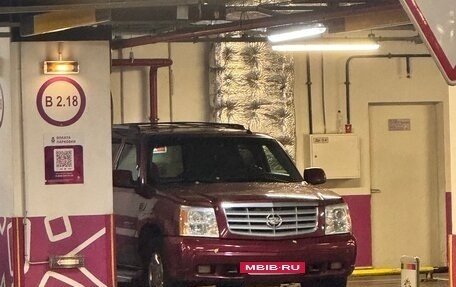 Cadillac Escalade II, 2004 год, 950 000 рублей, 15 фотография