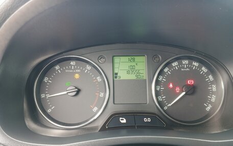 Skoda Fabia II, 2014 год, 547 000 рублей, 10 фотография