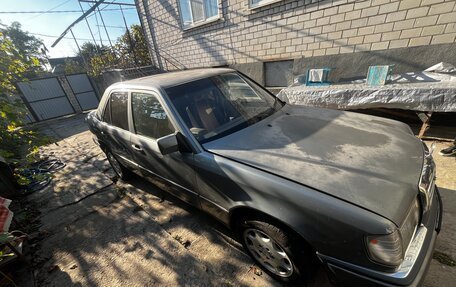 Mercedes-Benz E-Класс, 1992 год, 400 000 рублей, 3 фотография