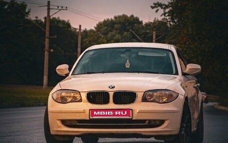 BMW 1 серия, 2010 год, 820 000 рублей, 1 фотография