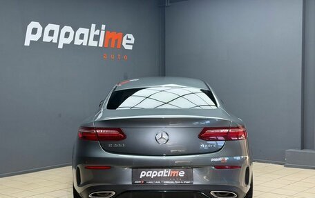 Mercedes-Benz E-Класс, 2019 год, 3 399 000 рублей, 4 фотография