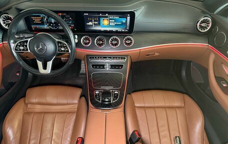 Mercedes-Benz E-Класс, 2019 год, 3 399 000 рублей, 17 фотография