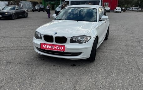 BMW 1 серия, 2010 год, 820 000 рублей, 6 фотография