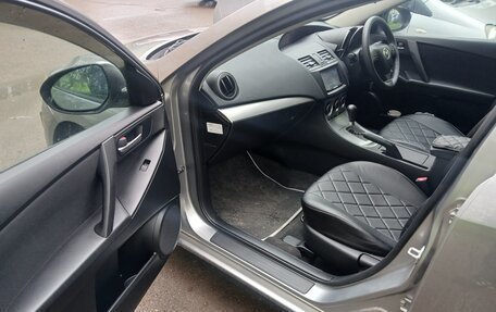 Mazda Axela, 2011 год, 900 000 рублей, 9 фотография