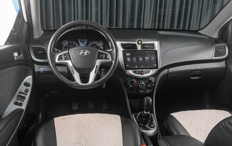 Hyundai Solaris II рестайлинг, 2011 год, 699 000 рублей, 6 фотография