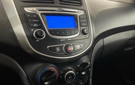 Hyundai Solaris II рестайлинг, 2013 год, 685 000 рублей, 16 фотография