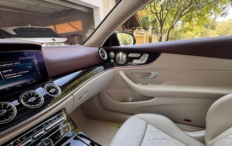 Mercedes-Benz E-Класс, 2017 год, 4 600 000 рублей, 12 фотография