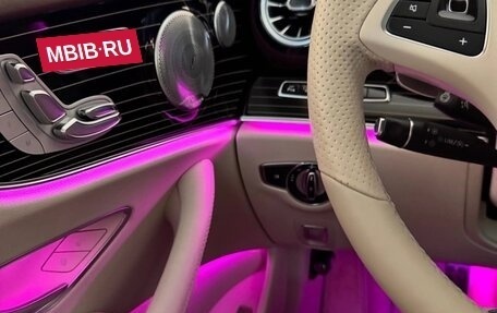 Mercedes-Benz E-Класс, 2017 год, 4 600 000 рублей, 5 фотография