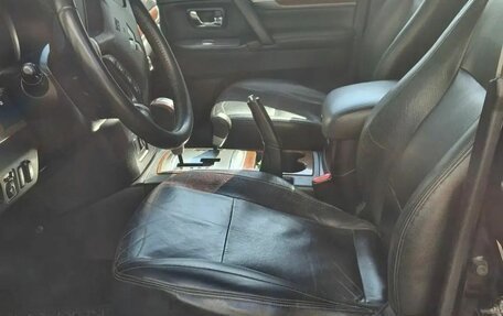 Mitsubishi Pajero IV, 2007 год, 1 600 000 рублей, 4 фотография
