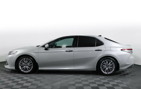 Toyota Camry, 2021 год, 3 450 000 рублей, 8 фотография