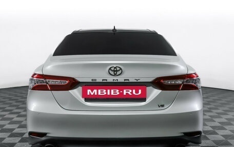 Toyota Camry, 2021 год, 3 450 000 рублей, 6 фотография