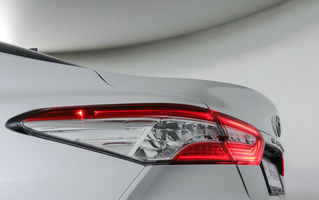 Toyota Camry, 2021 год, 3 450 000 рублей, 21 фотография