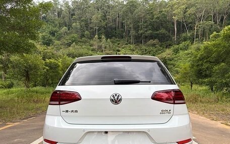 Volkswagen Golf VII, 2019 год, 1 350 777 рублей, 6 фотография