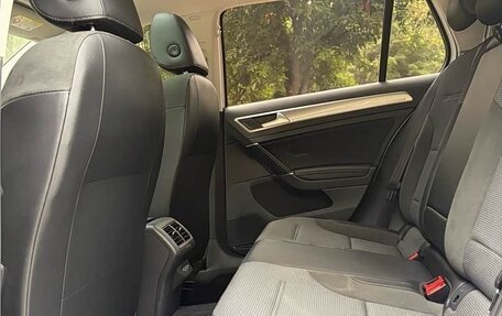 Volkswagen Golf VII, 2019 год, 1 350 777 рублей, 12 фотография