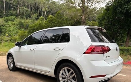 Volkswagen Golf VII, 2019 год, 1 350 777 рублей, 7 фотография