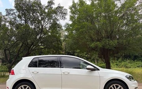 Volkswagen Golf VII, 2019 год, 1 350 777 рублей, 4 фотография