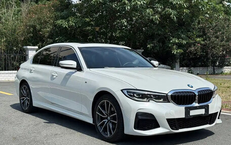 BMW 3 серия, 2022 год, 2 800 000 рублей, 10 фотография
