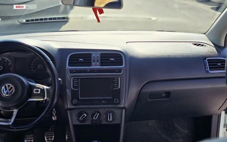Volkswagen Polo VI (EU Market), 2018 год, 1 480 000 рублей, 2 фотография