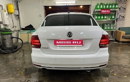 Volkswagen Polo VI (EU Market), 2019 год, 930 000 рублей, 2 фотография