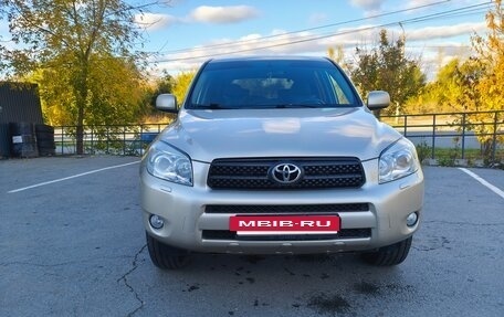 Toyota RAV4, 2007 год, 900 000 рублей, 2 фотография
