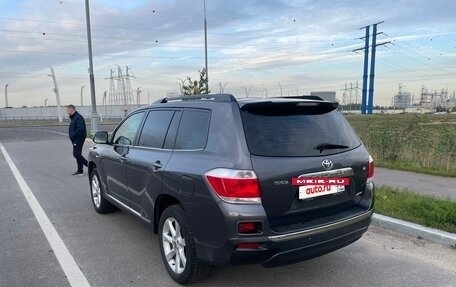 Toyota Highlander III, 2012 год, 1 950 000 рублей, 9 фотография