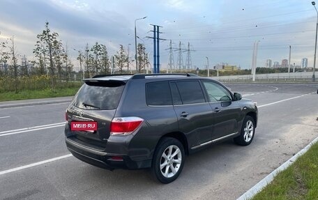 Toyota Highlander III, 2012 год, 1 950 000 рублей, 6 фотография