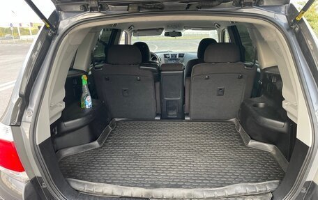 Toyota Highlander III, 2012 год, 1 950 000 рублей, 13 фотография