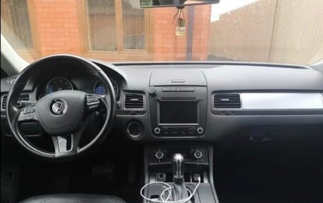 Volkswagen Touareg III, 2013 год, 2 200 000 рублей, 3 фотография
