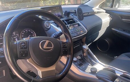 Lexus NX I, 2017 год, 2 500 000 рублей, 3 фотография