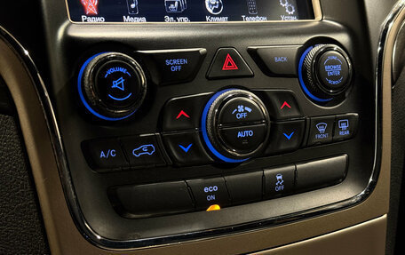 Jeep Grand Cherokee, 2013 год, 2 290 000 рублей, 12 фотография