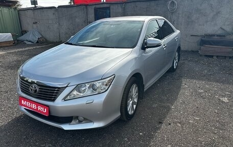 Toyota Camry, 2014 год, 1 550 000 рублей, 2 фотография
