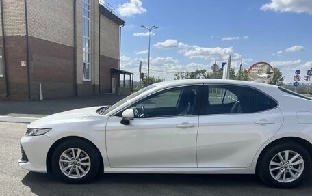 Toyota Camry, 2018 год, 2 570 000 рублей, 3 фотография