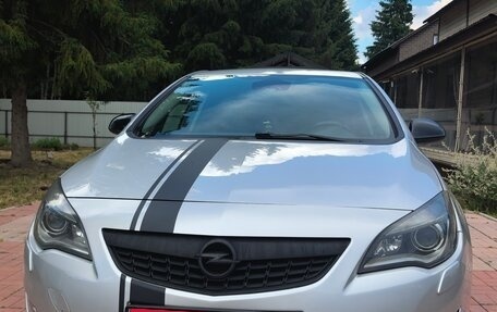 Opel Astra J, 2011 год, 685 000 рублей, 1 фотография