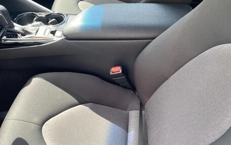 Toyota Camry, 2018 год, 2 570 000 рублей, 16 фотография