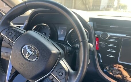 Toyota Camry, 2018 год, 2 570 000 рублей, 14 фотография