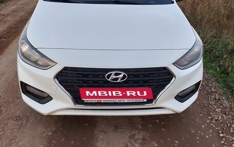 Hyundai Solaris II рестайлинг, 2017 год, 1 200 000 рублей, 1 фотография