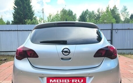 Opel Astra J, 2011 год, 685 000 рублей, 5 фотография