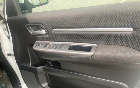 Honda Stepwgn IV, 2021 год, 2 500 000 рублей, 14 фотография