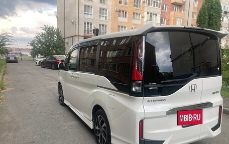 Honda Stepwgn IV, 2021 год, 2 500 000 рублей, 6 фотография