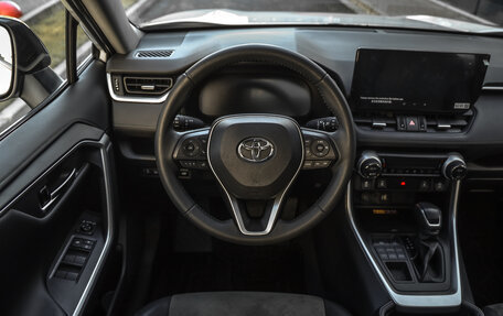 Toyota RAV4, 2025 год, 3 823 777 рублей, 11 фотография