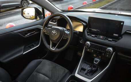 Toyota RAV4, 2025 год, 3 823 777 рублей, 9 фотография