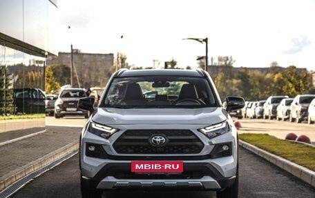Toyota RAV4, 2025 год, 3 823 777 рублей, 4 фотография